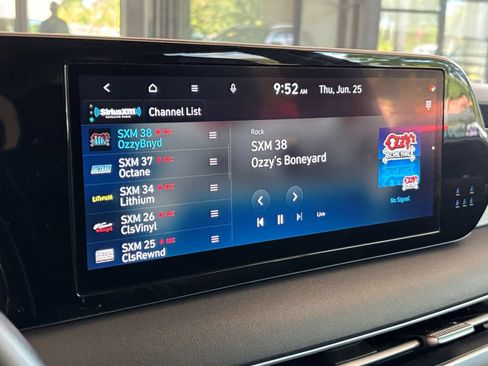 Used 2025 Hyundai Palisade SEL FWD image 21