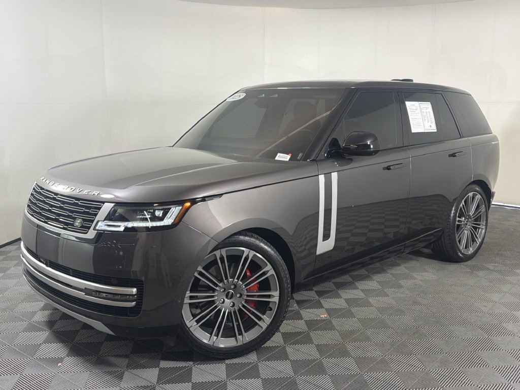 Used 2025 Land Rover Range Rover SE AWD/4WD image 1