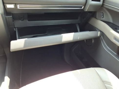 Used 2019 Ford Expedition XLT w/ Equipment Group 202A RWD image 15