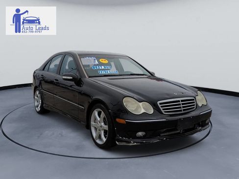 Used 2007 Mercedes-Benz C 230 Sedan image 2