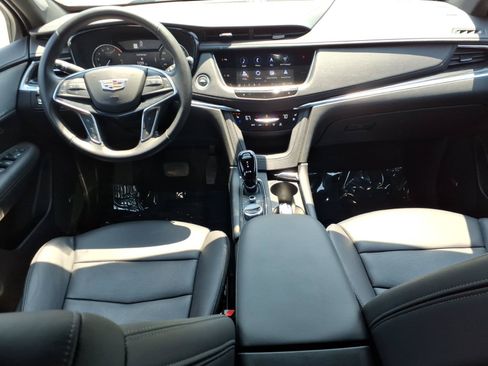 Certified 2023 Cadillac XT5 Premium Luxury AWD/4WD image 33