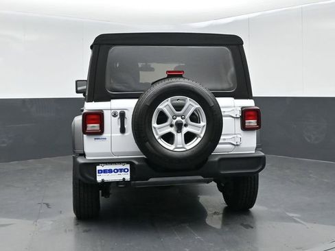 Used 2022 Jeep Wrangler Unlimited Sport AWD/4WD image 7