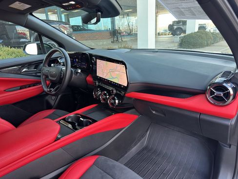 Used 2024 Chevrolet Blazer EV RS image 29