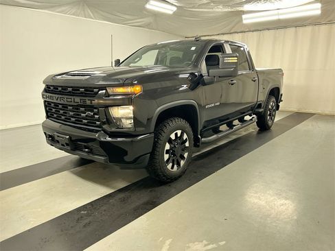 Used 2020 Chevrolet Silverado 2500 Custom w/ Custom Value Package image 5