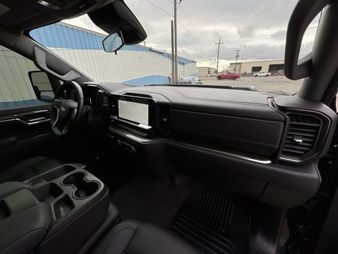 Certified 2024 Chevrolet Silverado 3500 LT w/ Convenience Package image 29