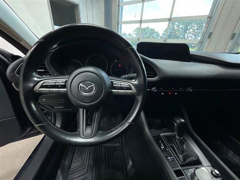 Used 2021 MAZDA MAZDA3 s FWD image 14