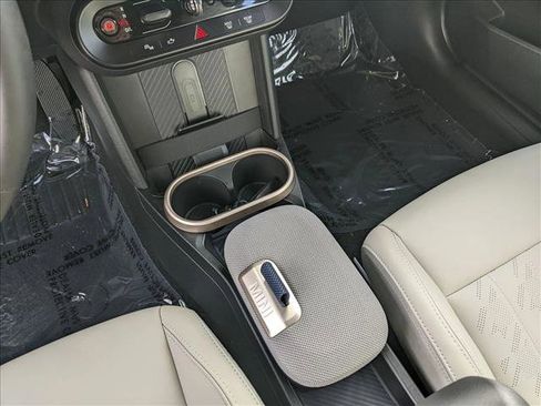 Used 2026 MINI Cooper 2-Door Hardtop FWD image 11