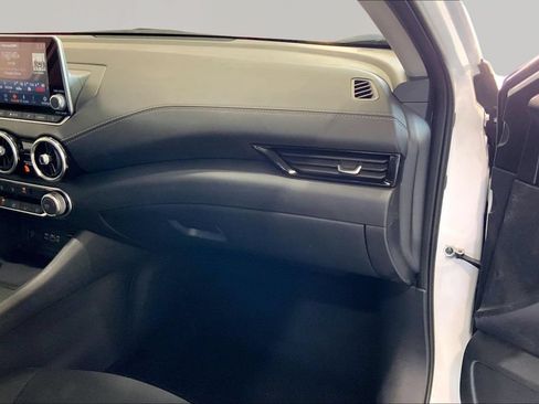 Used 2024 Nissan Sentra SV FWD image 18
