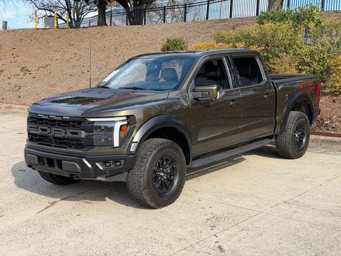 Used 2025 Ford F150 Raptor image 7