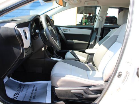 Used 2019 Toyota Corolla LE FWD image 16