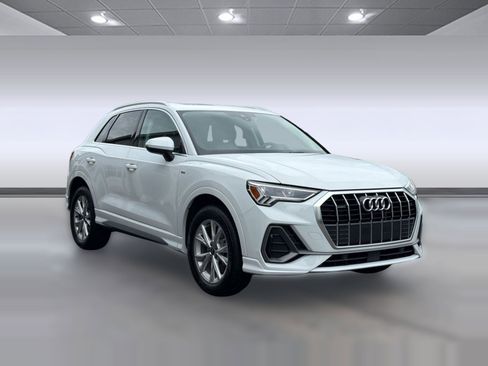 Used 2024 Audi Q3 2.0T Premium AWD/4WD image 7