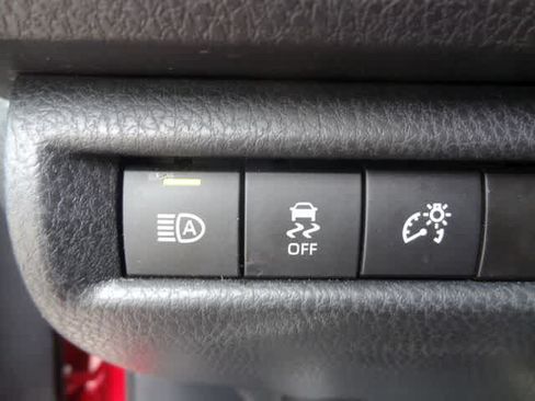 Used 2025 Toyota Camry SE FWD image 15