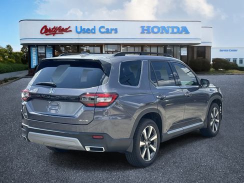 Used 2024 Honda Pilot Elite image 5