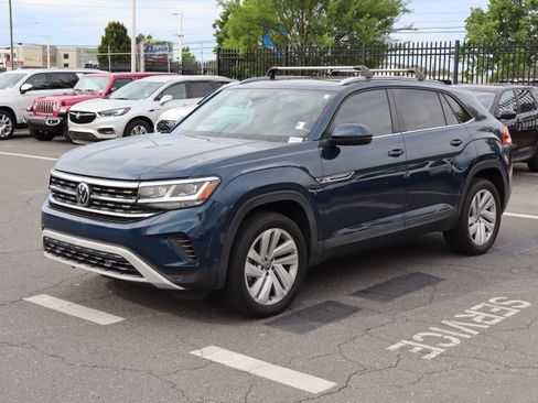 Used 2022 Volkswagen Atlas Cross Sport SE AWD/4WD image 17