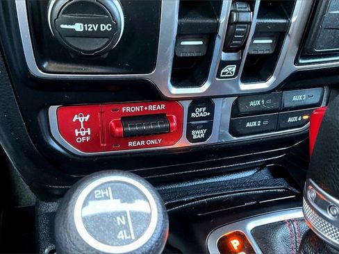 Used 2020 Jeep Gladiator Rubicon image 26