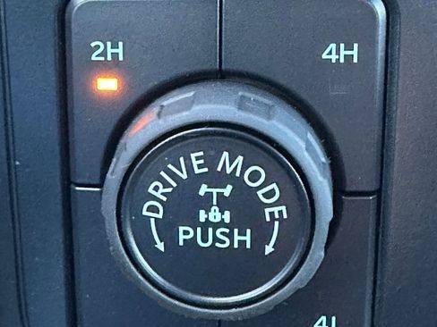 New 2025 Ford F150 XLT w/ Equipment Group 302A MID image 28