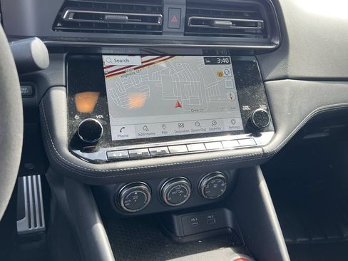 Used 2025 Nissan Z NISMO w/ Floor Mat Package RWD image 9