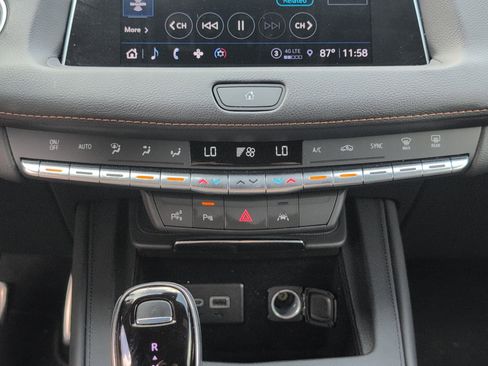 Certified 2022 Cadillac XT4 Sport w/ Enhanced Visibility Package FWD image 21