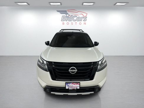 Used 2023 Nissan Pathfinder SL w/ SL Premium Package AWD/4WD image 2
