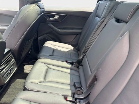 Used 2025 Audi Q7 3.0T Premium Plus AWD/4WD image 14