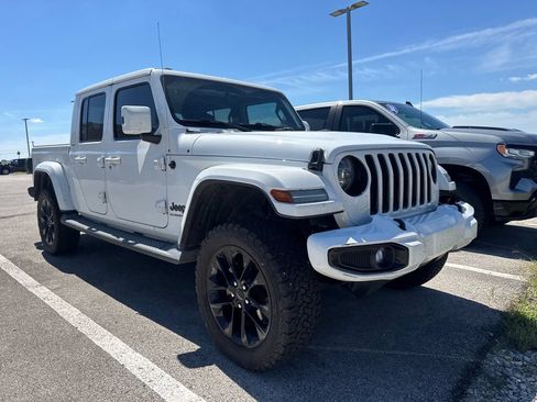 Used 2021 Jeep Gladiator Overland AWD/4WD image 3