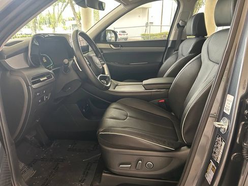 Used 2025 Hyundai Palisade SEL FWD image 6