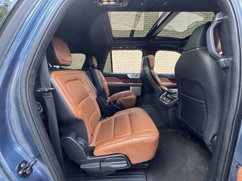 Used 2020 Lincoln Navigator L Reserve w/ Luxury Package AWD/4WD image 32