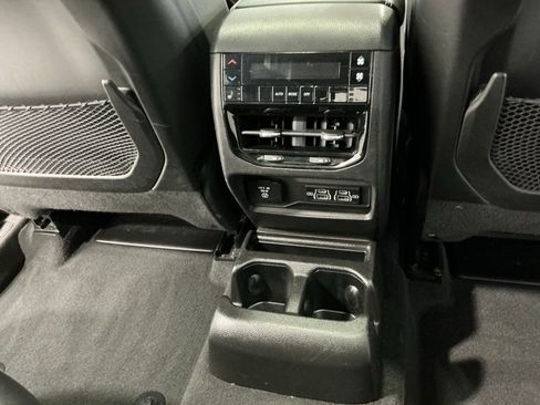 Used 2022 Jeep Grand Cherokee L Limited AWD/4WD image 21