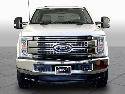 Used 2018 Ford F250 XL w/ Power Equipment Group AWD/4WD image 4