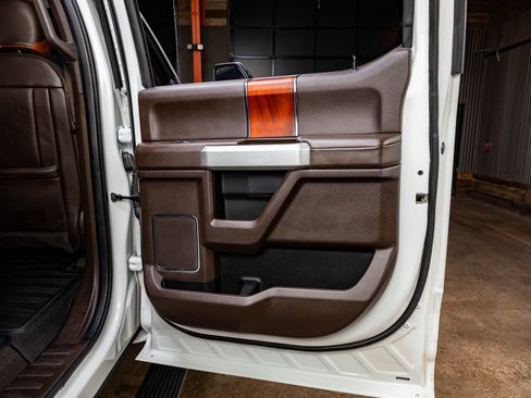 Used 2022 Ford F250 King Ranch w/ King Ranch Ultimate Package image 39