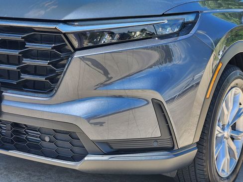 Used 2025 Honda CR-V EX-L image 9