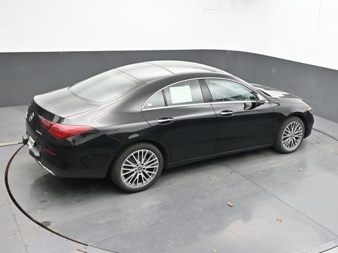 Used 2025 Mercedes-Benz CLA 250 4MATIC image 34