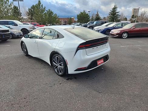 Used 2025 Toyota Prius XLE image 8