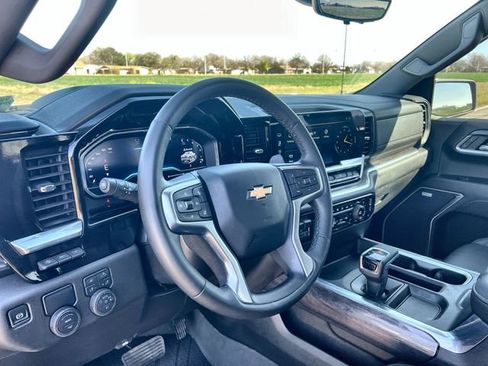 Used 2024 Chevrolet Silverado 1500 LTZ w/ Technology Package image 11