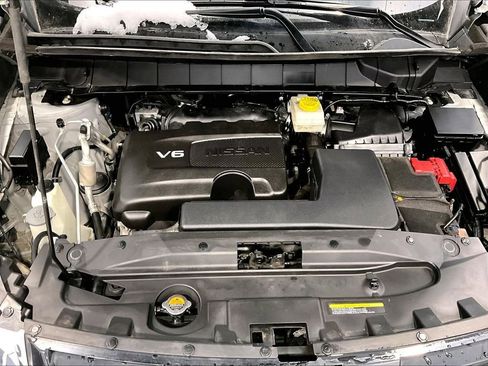 Used 2022 Nissan Pathfinder SL AWD/4WD image 29