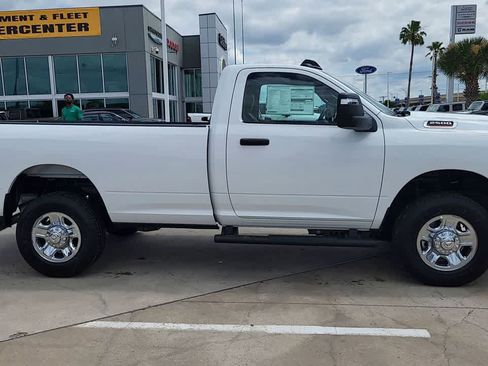 New 2026 RAM 2500 Tradesman AWD/4WD image 9