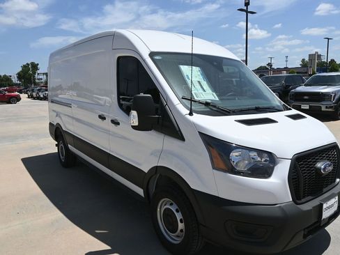 New 2025 Ford Transit 250 148 Medium Roof w/ Load Area Protection Package RWD image 9