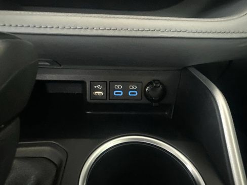 Used 2022 Toyota Highlander LE AWD/4WD image 34