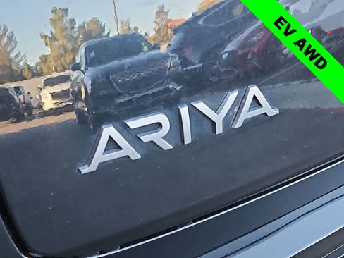 Used 2023 Nissan Ariya AWD image 11