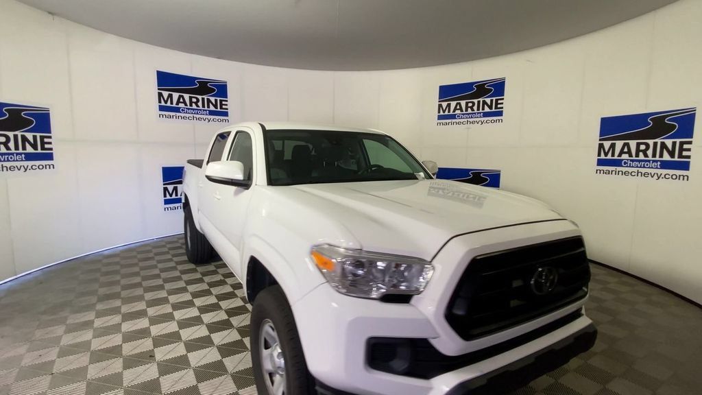 Used 2023 Toyota Tacoma SR AWD/4WD image 4