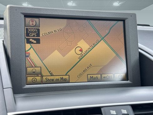 Used 2010 Lexus HS 250h Premium image 25