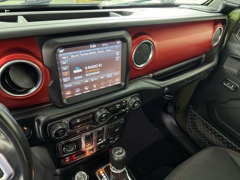 Used 2021 Jeep Wrangler Rubicon image 28
