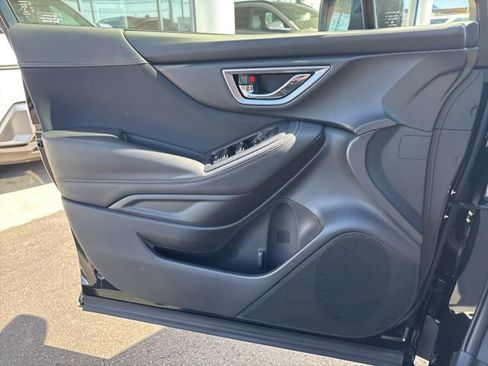 Used 2022 Subaru Forester Premium image 20