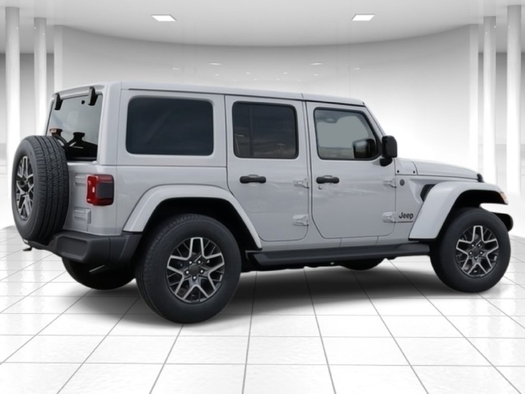 New 2026 Jeep Wrangler Unlimited Sahara AWD/4WD image 4