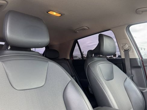 Used 2023 Kia Niro EX FWD image 17