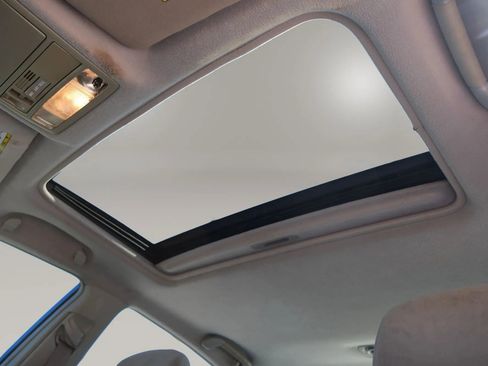 Used 2009 Toyota Camry image 24