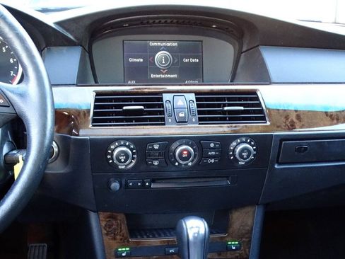 Used 2007 BMW 530xi Wagon AWD/4WD image 56