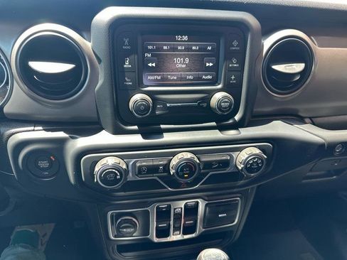 Used 2018 Jeep Wrangler Unlimited Sport S AWD/4WD image 20