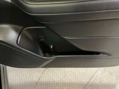 Used 2025 Subaru Forester Premium AWD/4WD image 49