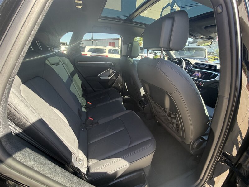Used 2020 Audi Q3 2.0T Premium AWD/4WD image 14